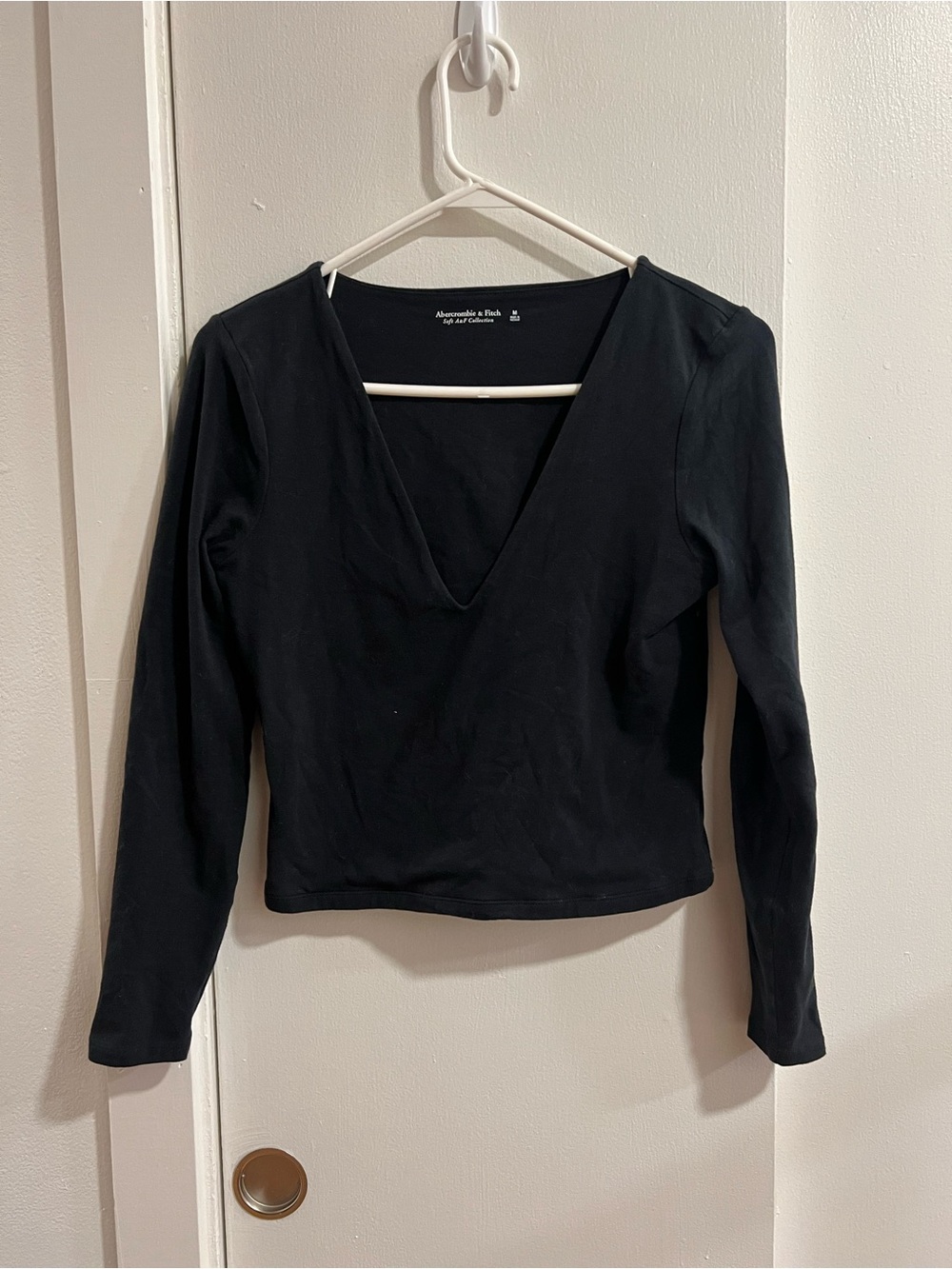 Abercrombie Black V-Neck Long Sleeve Top